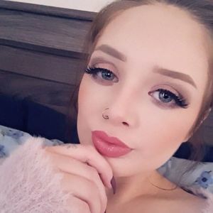 Meet your Posher, Destiny